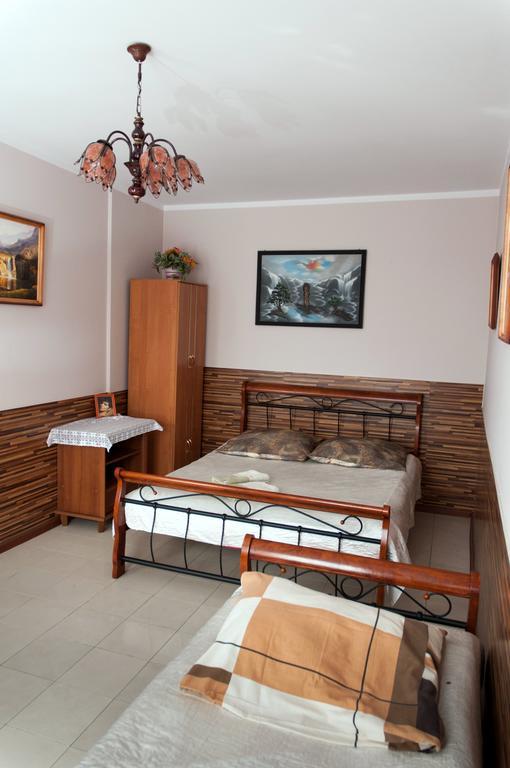 Hotelik Niedzwiadek Radzyn Podlaski Exterior photo